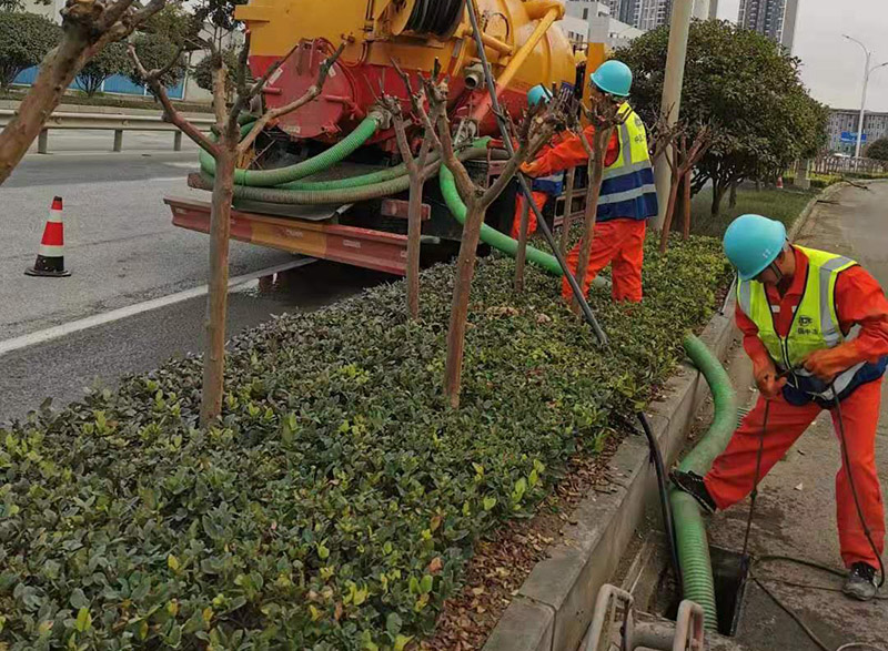 新吴市政管道清淤